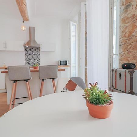 Stylish Apartment In The Old Town, With Ac. Antibes Dış mekan fotoğraf